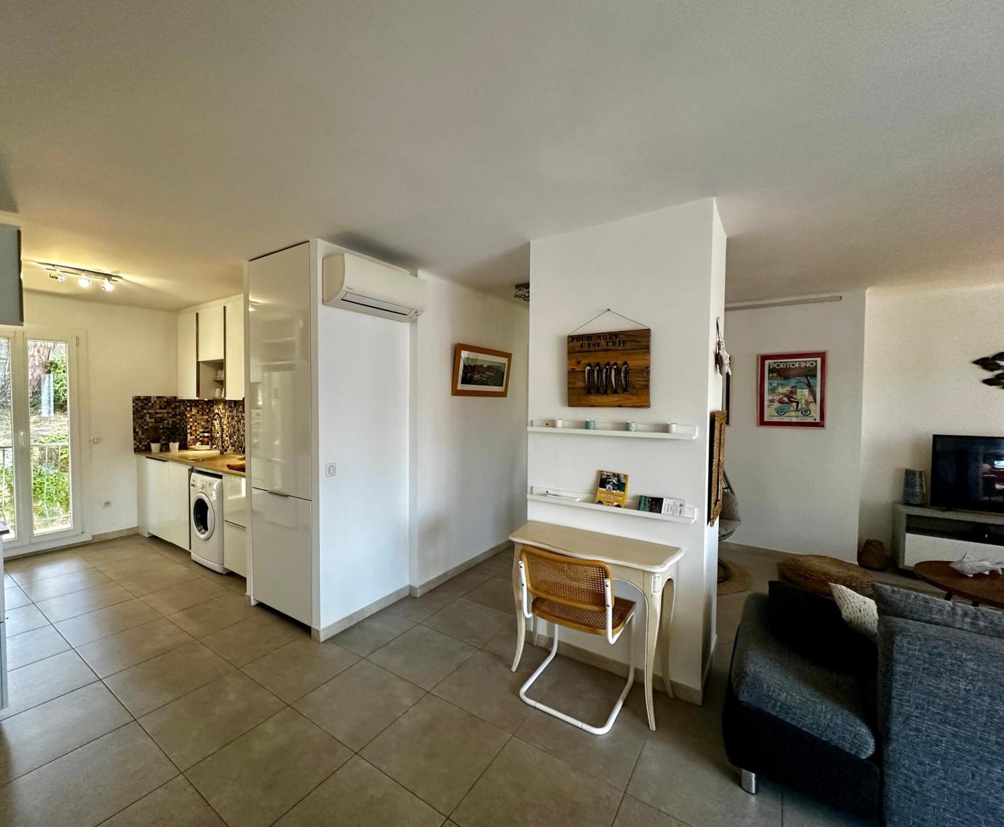 Cassis Village Options Parking And Baby Exterior foto